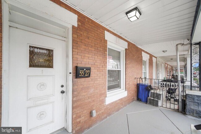 Building Photo - 5527 Catharine St