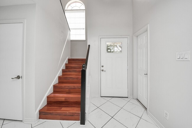 Building Photo - 8026 Big Oak Trail Dr