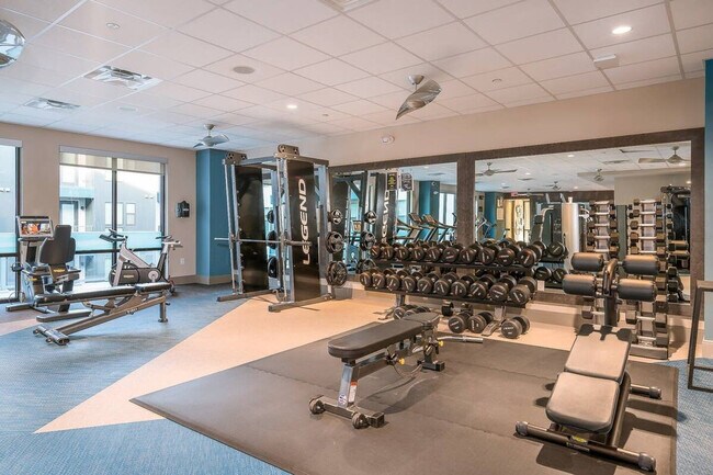 Building Photo - 555 N College Ave