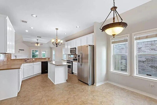Building Photo - 3201 Winding Shore Ln
