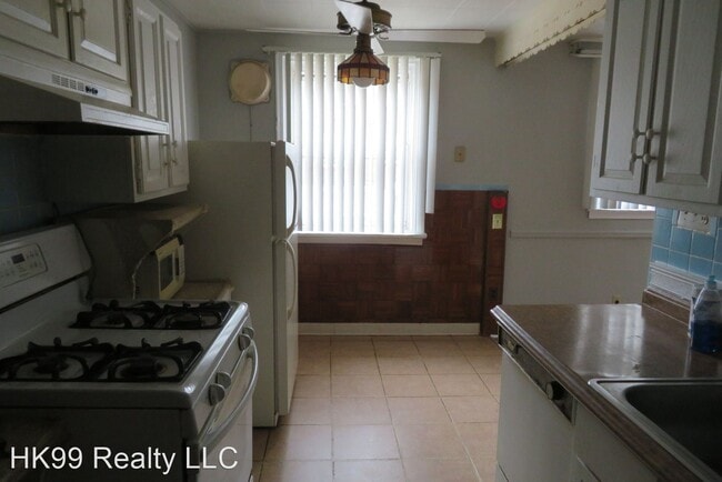Building Photo - 3 br, 1.5 bath House - 2742 Elbridge St.