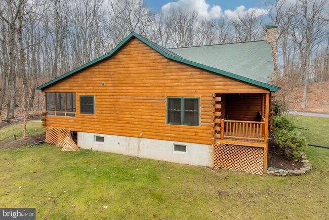 Building Photo - 1212 Acacia Dr