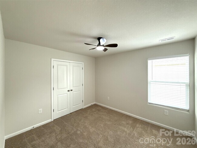 Building Photo - 6225 Lowe Ln