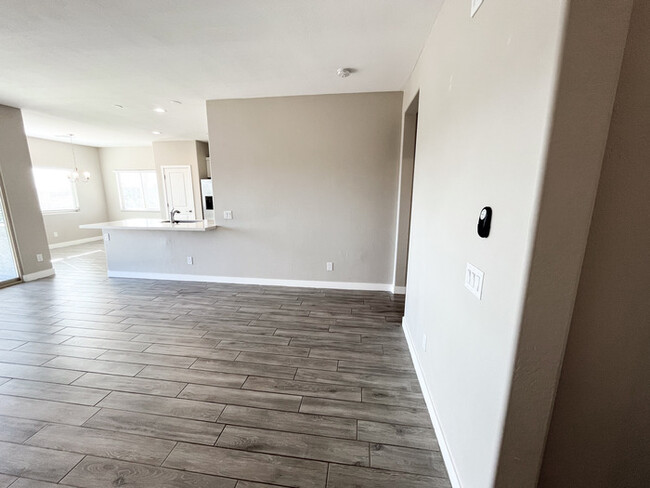 Building Photo - 3Bed/2Bath Home at Rio Verde! $399 MOVE-IN...