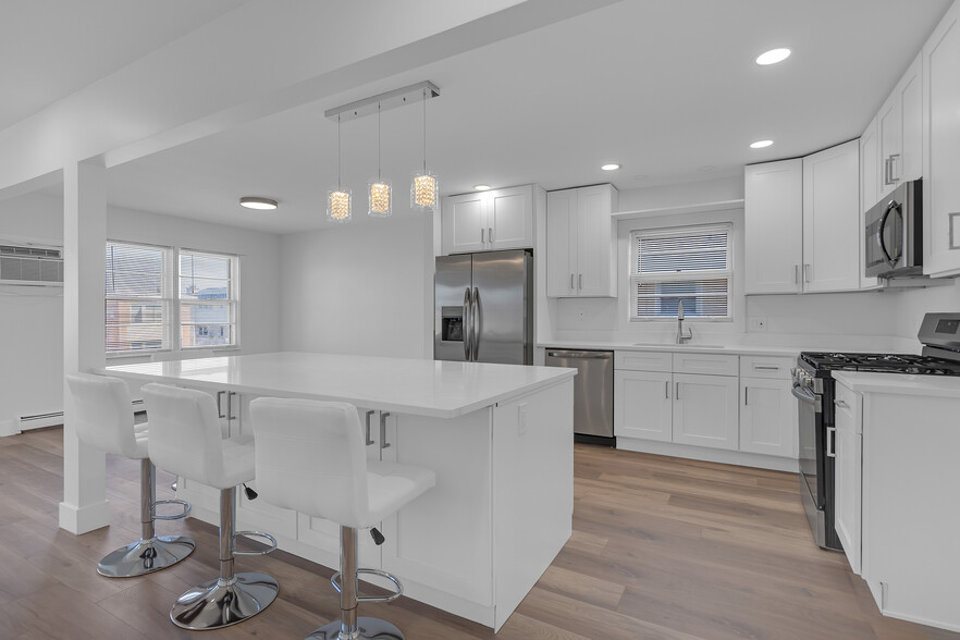 Brand New Kitchen - 651 Beau Ct