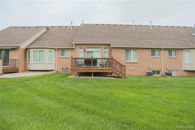 Building Photo - 52245 Silvanna Ln