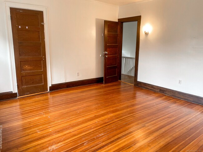 Building Photo - 26 Stoehrs Pl