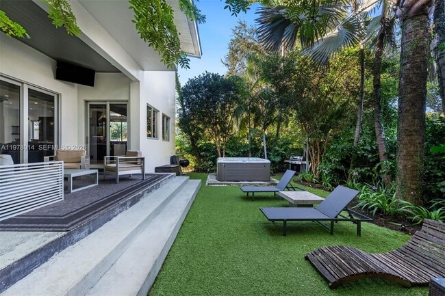 Building Photo - 101 SW 21st Rd