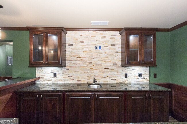 Building Photo - 5166 Wheeler Dr