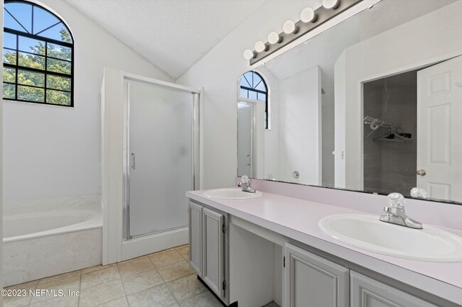 Building Photo - 10538 Broomsedge Ct