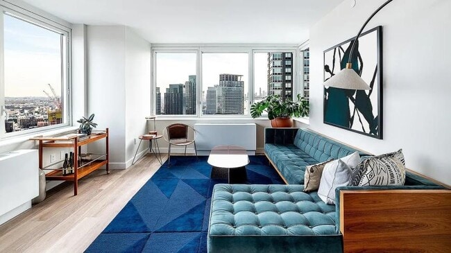 Building Photo - 3 bedroom in New York NY 11101