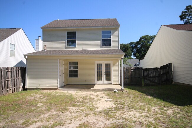 Building Photo - Spacious 3BR/2BA Home in West Pensacola – ...