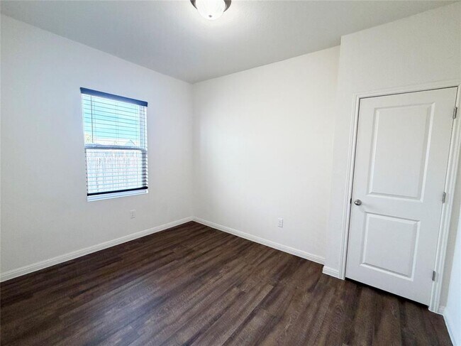 Building Photo - 360 Bell Rings Dr