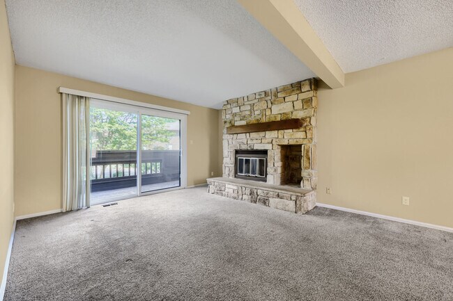 Building Photo - 1012 Moorings Dr
