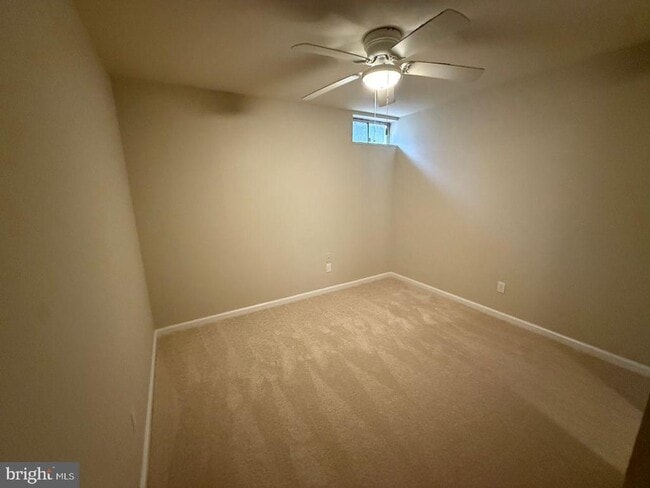 Building Photo - 3310 Applegrove Ct