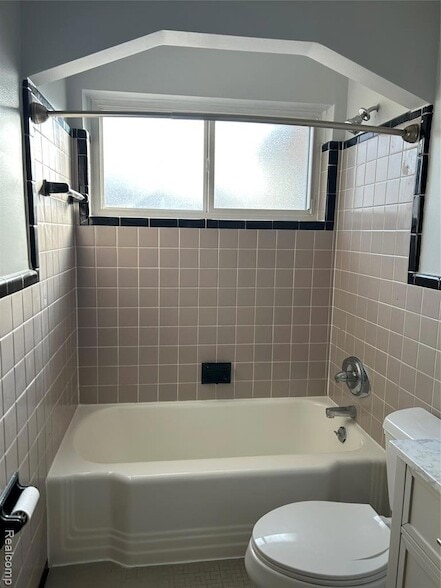 Building Photo - 8511 Yale St