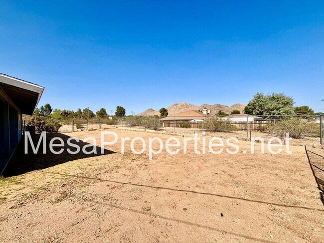Building Photo - 15090 Acoma Rd