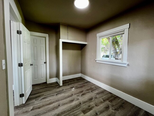 Building Photo - Non-Refundable & Security Deposit Total: $1200.00