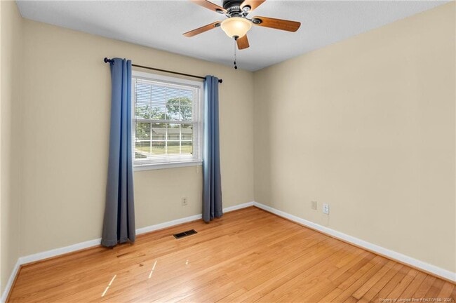 Building Photo - 1644 Inverness Dr