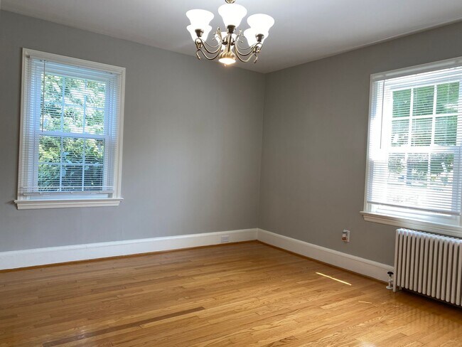 Building Photo - Charming 1935 Historic Home with Modern Upgrades – 3 Bed, 1.5 Bath – Downtown Aberdeen, MD