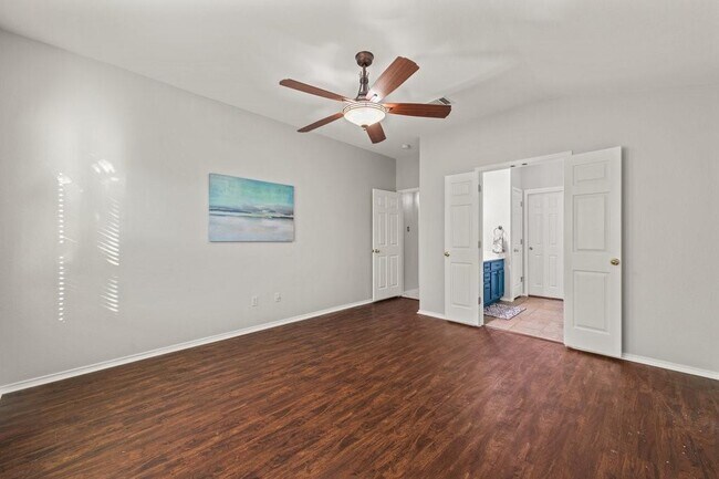 Building Photo - 1514 Lobo Mountain Ln