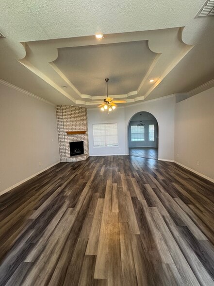 Living room - 4301 Capri Dr