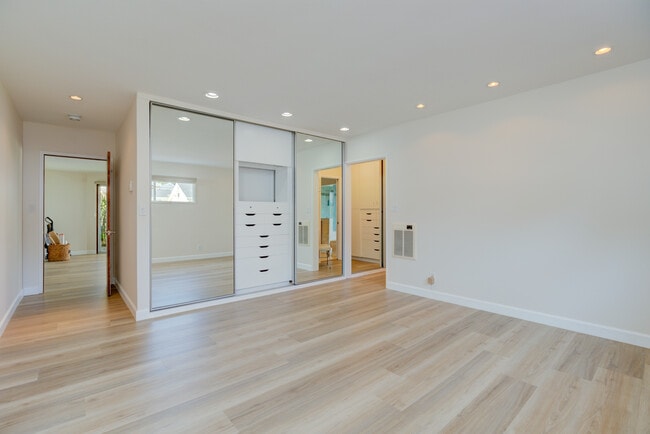 Building Photo - 12657 Everglade St