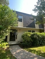 Building Photo - 3413 Stonehenge Sq