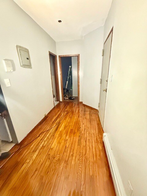 Building Photo - 499 Bristol St