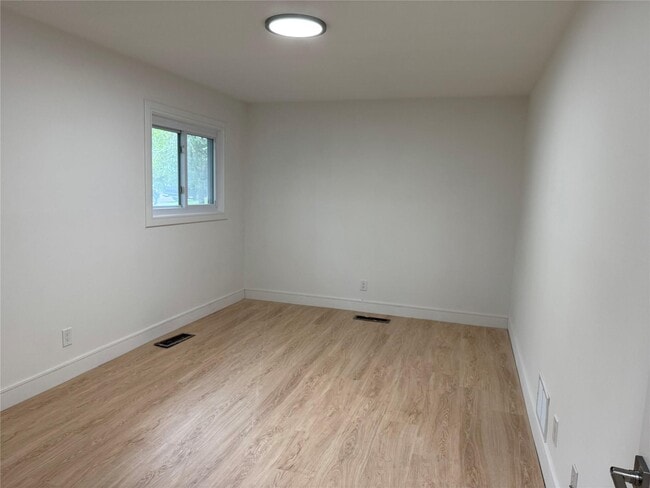 Building Photo - 251 Broadfield Rd