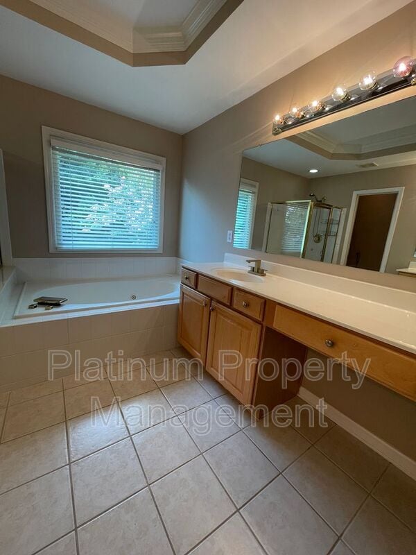 Building Photo - 4916 Durley Ln SE