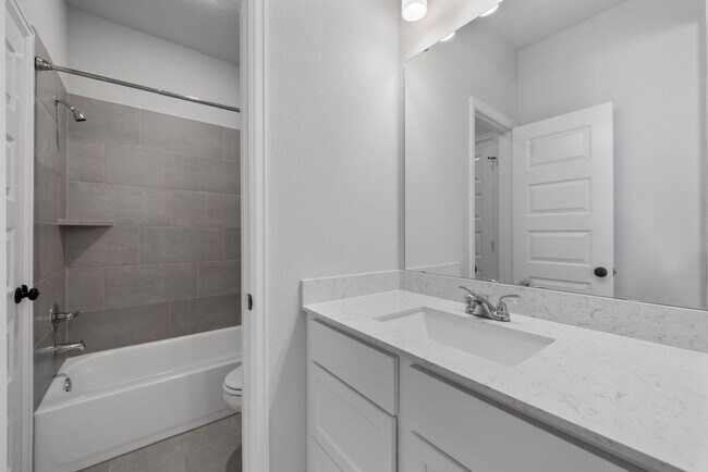 Building Photo - 5838 Turquoise Hl