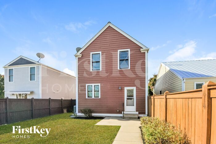Building Photo - 3528 Barter St