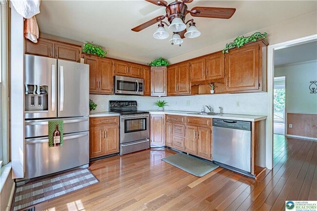 Building Photo - 4531 N Hedgerow Dr