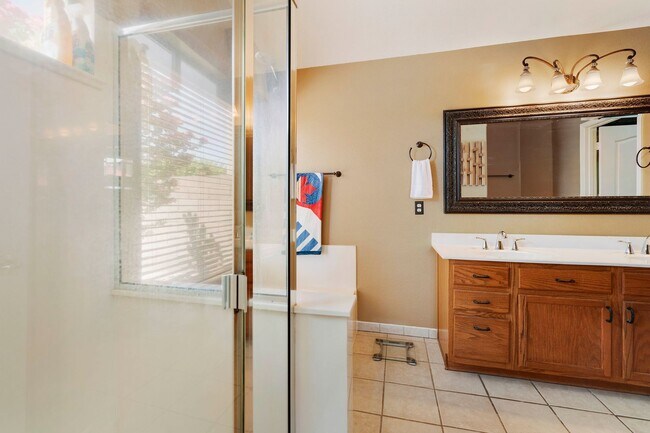 Building Photo - Gorgeous fully furnished home in Gilbert w...