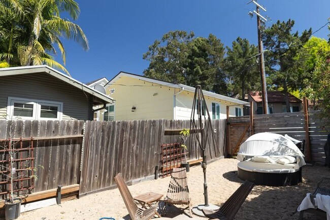 Building Photo - 1278-1280 Phillips Ln