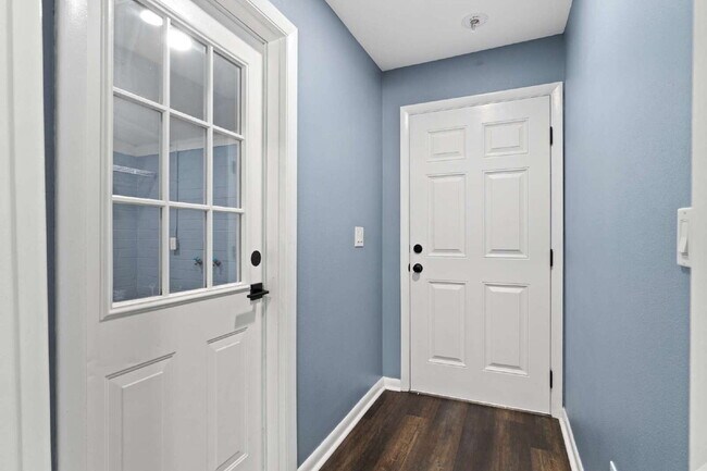 Building Photo - 3BR Home on Oversized Lot with Shed & Greenhouse