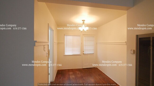 Building Photo - 3823 Voltaire St