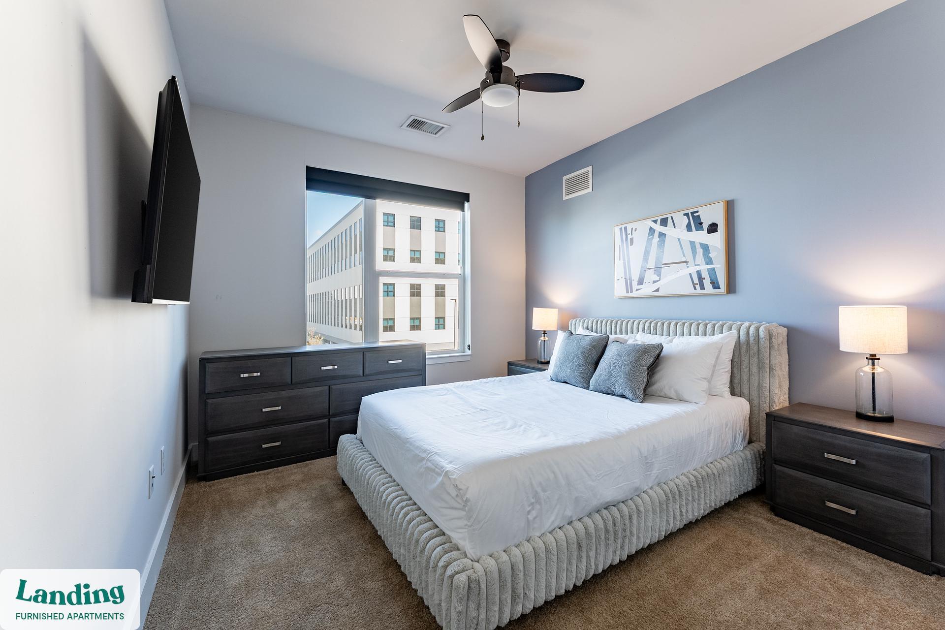 Building Photo - 480 N Orange Ave