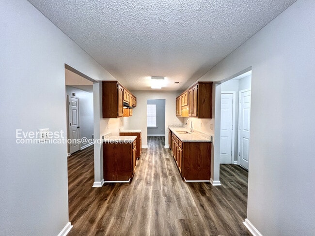 Building Photo - 1036 Cambrain Cove