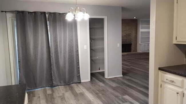 Building Photo - 7110 NW 30th Terrace