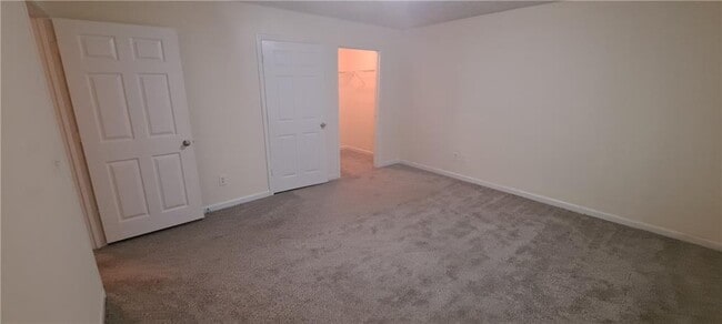 Building Photo - 7104 Fairington Ridge Cir
