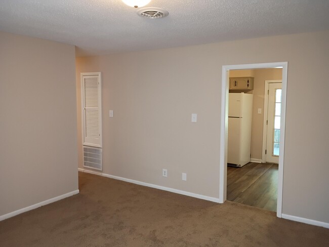 Building Photo - 3410 Arden Ct