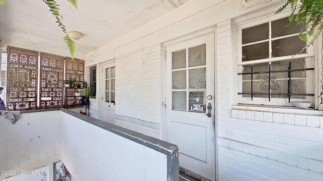 Building Photo - 3102 Riverside Ave