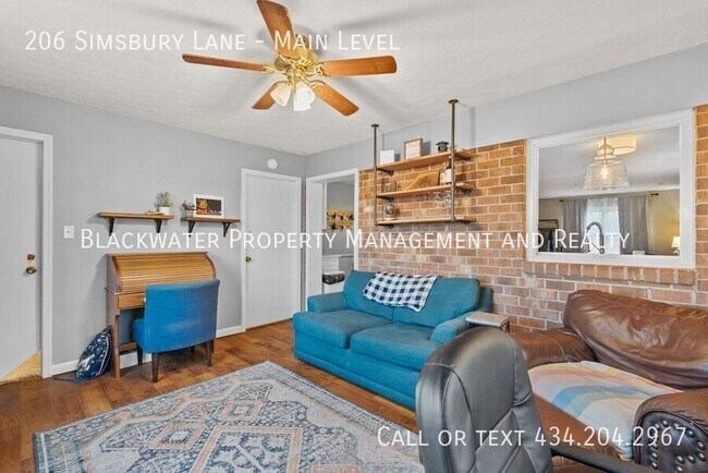 Building Photo - 206 Simsbury Ln