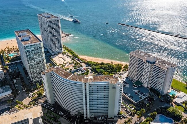 Building Photo - 2000 S Ocean Dr