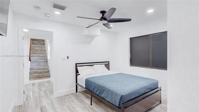 Building Photo - 2525 Garfield St