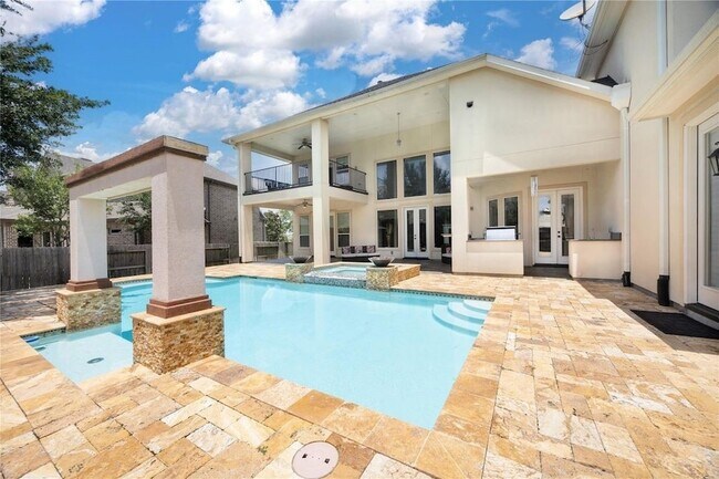 Building Photo - 25207 Springwood Lake Dr