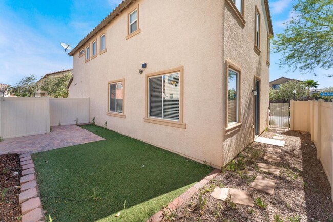 Building Photo - Gated Community  Home