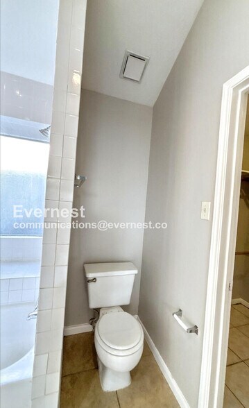 Building Photo - 19427 Bristlestar Dr